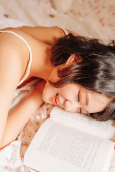 为什么进入以后女孩放弃抵抗